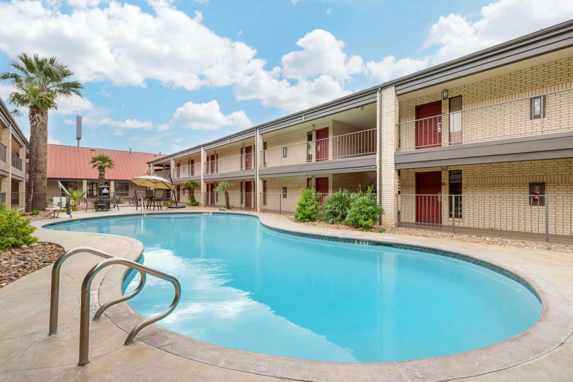 Best Western Near Lackland Afb Seaworld San Antonio Ngoại thất bức ảnh